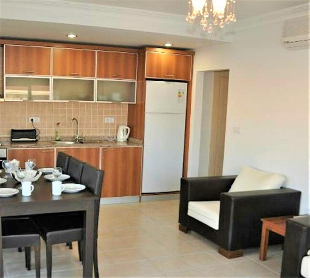 Beautiful Bright 3 Bed In Popular Sought After Private Gated Community Ferienhaus Antalya